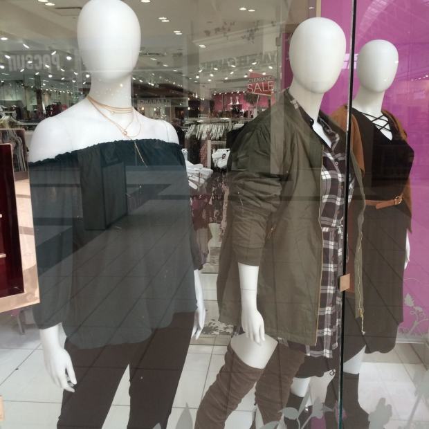 27846458_17986491735_qIr0p