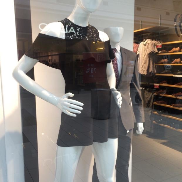 27906435_17986490668_WQ9tq