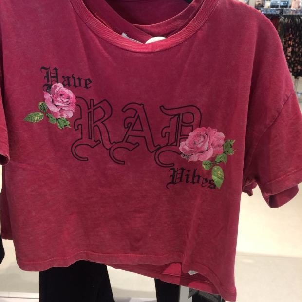 27947092_17986498768_QoPkR