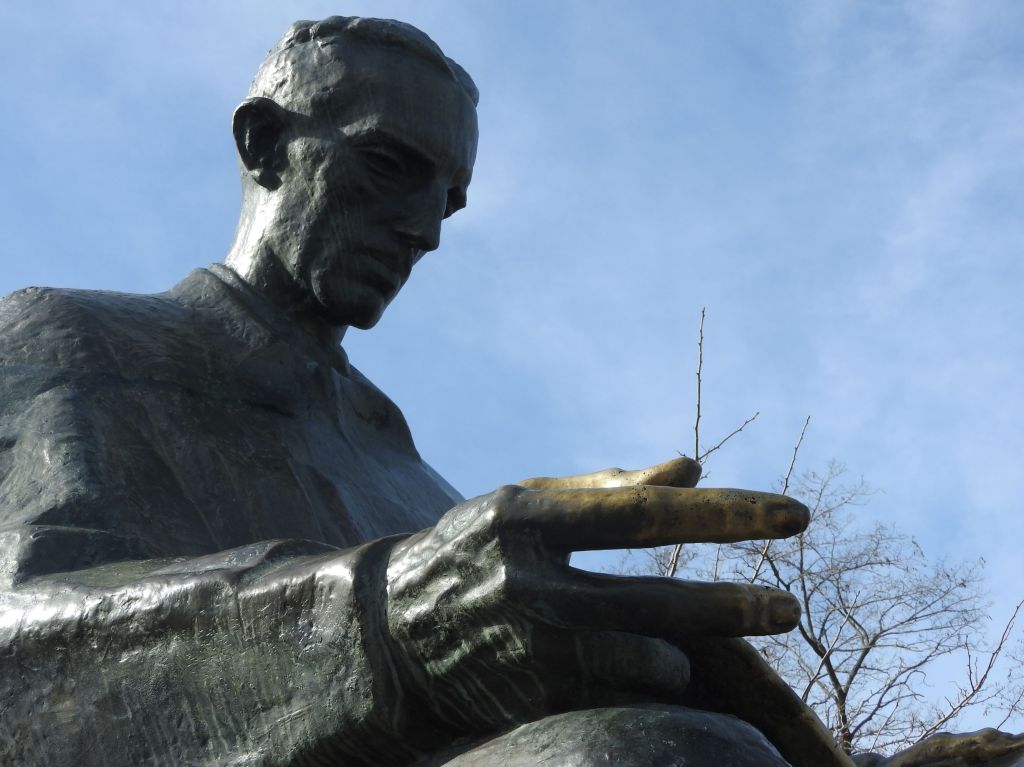 Nikola Tesla monument. Niagara Falls, NY