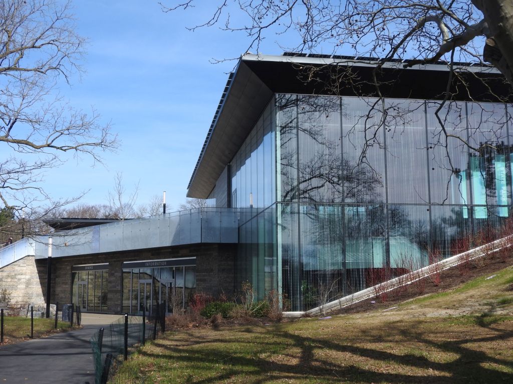 Niagara falls welcome center lower level